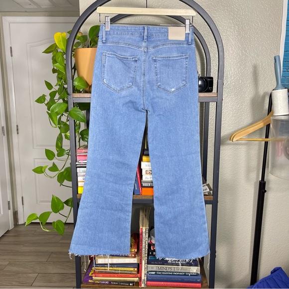 Paige Genevieve Sky Touch Distressed  - Size 26 - NWOT - Raw Hem RN#27002 - Picture 6 of 12